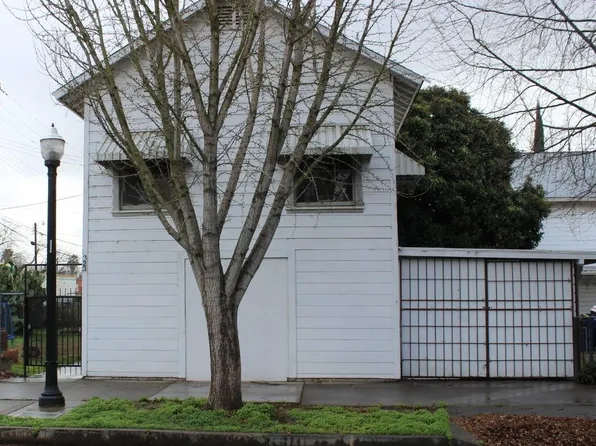 323 11th St, Sacramento, CA 95814