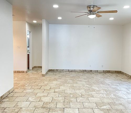 5th image of 1707 Darby Ln