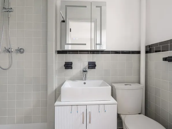 5430 Netherland Avenue image 20 of 23