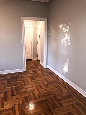 Rented by Chana Ofek, LREB | media 6