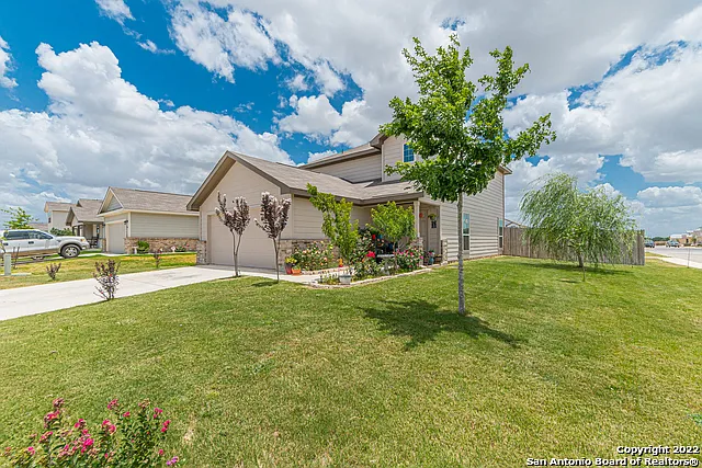 2401 Ranger Pass — Photo 17