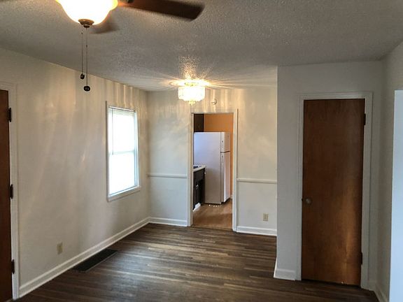 3rd image of 1620 N Irvington Ave