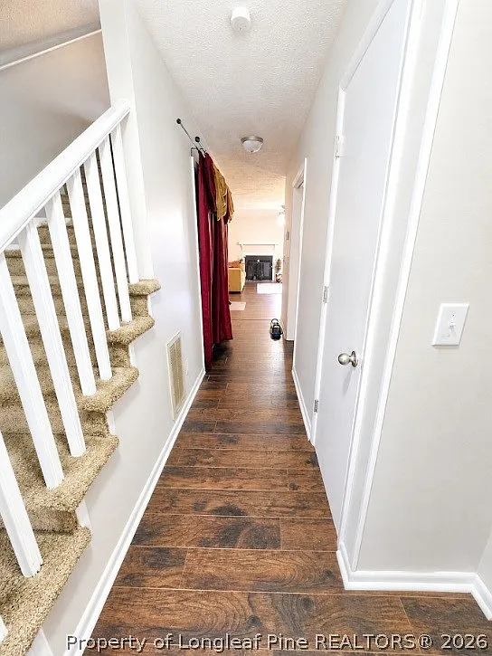 2 bed, 2.5 bath, 1200 sqft, $1,399 — Photo 4