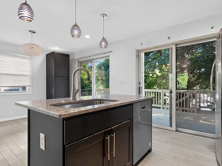 3521 Yuma St NW — Photo 2