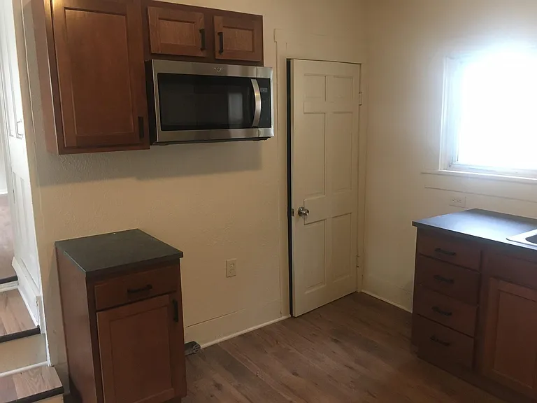 372 Cliff Mine Rd #1 — Photo 1