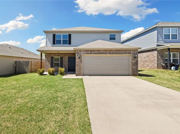 1209 S Ivory Bill Ln, Fayetteville, AR 72701