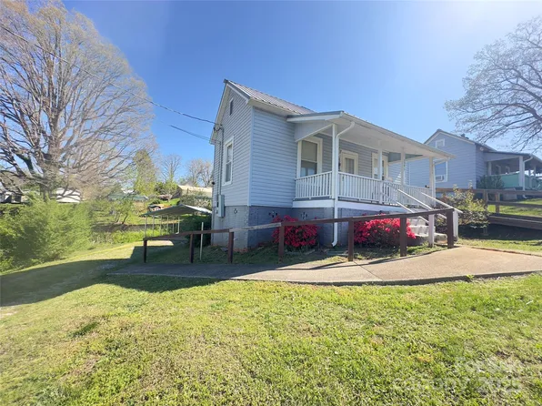 1277 Virginia Rd, Marion, NC 28752