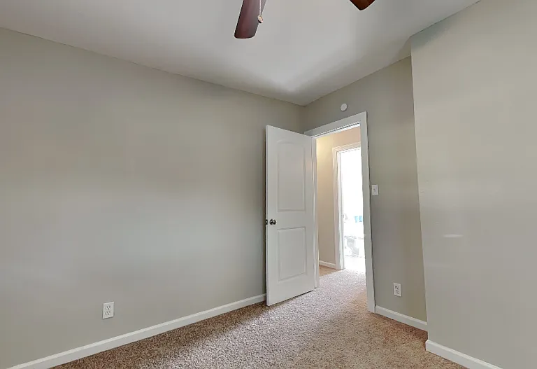 5306 Paris Ave — Photo 9