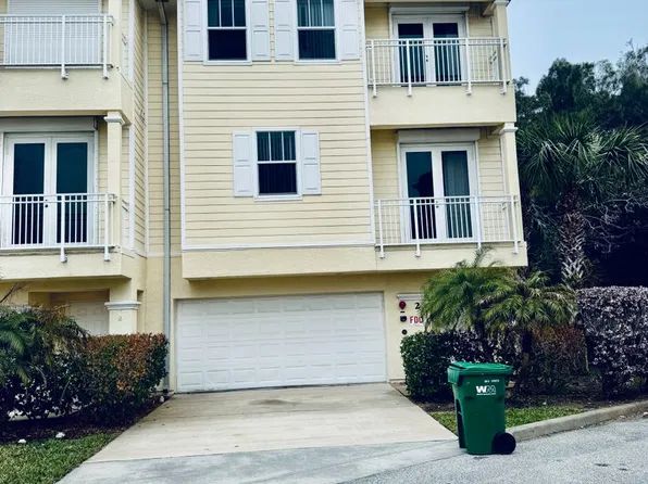 860 Vignoles Ave NE APT 2, Palm Bay, FL 32905