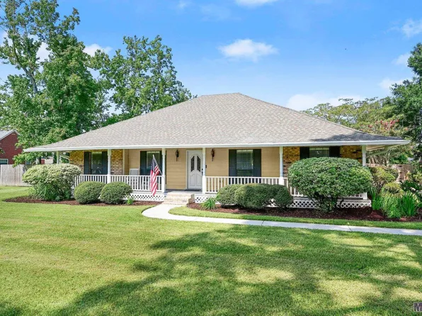 1921 S Houmas Ave, Gonzales, LA 70737