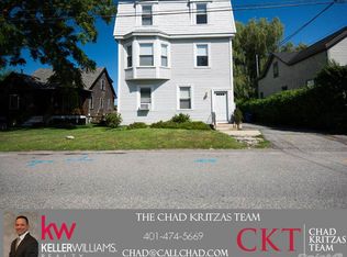 77 Garfield St #2, Newport, RI 02840