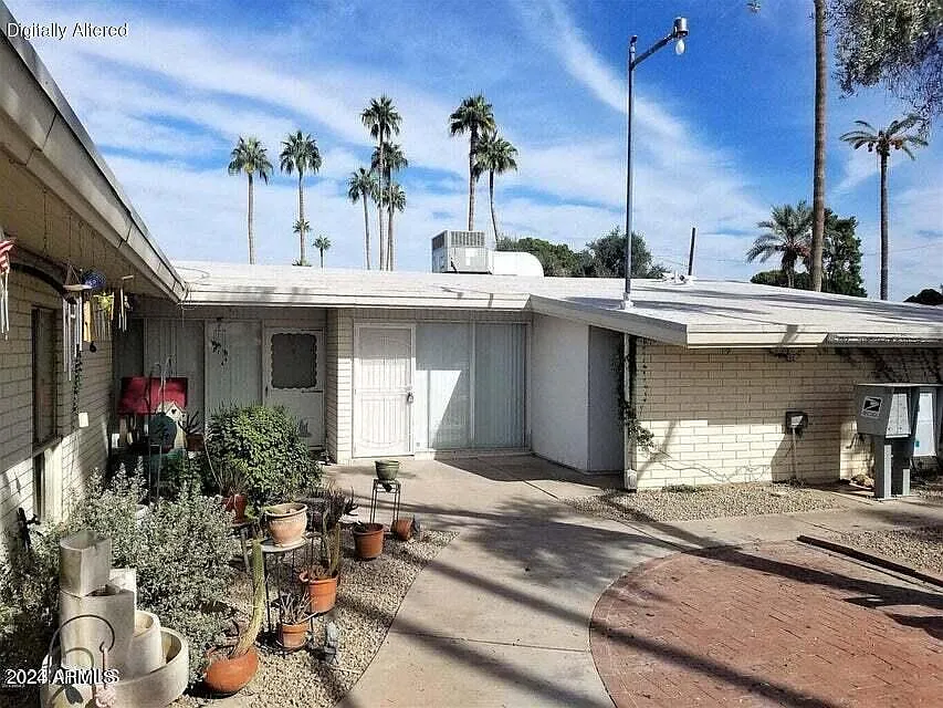 2 bed, 2.0 bath, 3657 sqft, $1,495 — Photo 1
