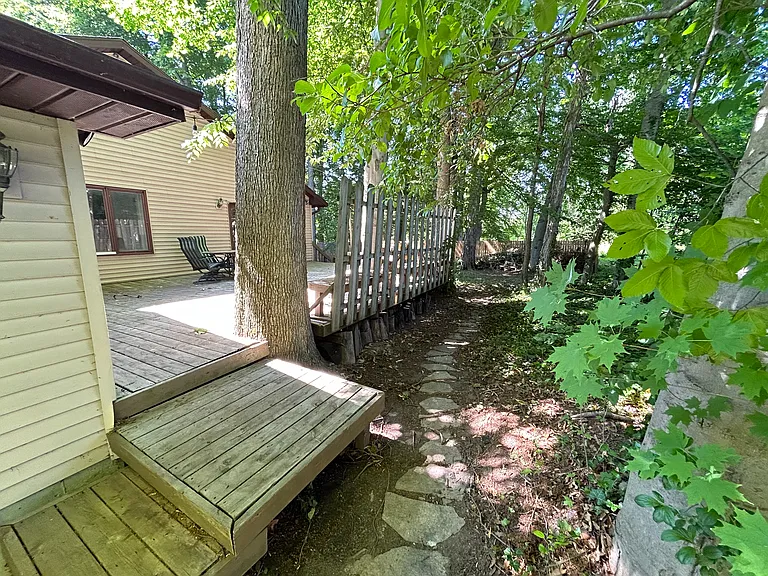 1135 E Saginaw St #1137 — Photo 29