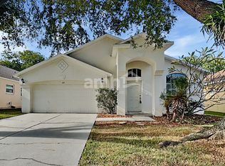 518 Napa Valley Cir, Valrico, FL 33594