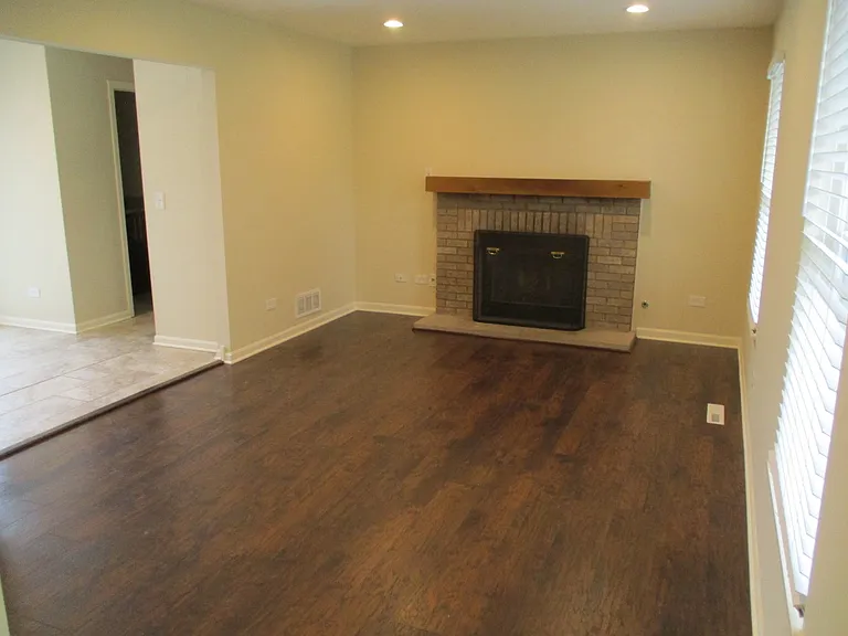 1161 Foxglove Ln — Photo 5