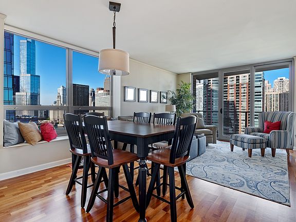 5th image of 420 E Waterside Dr Unit 1710
