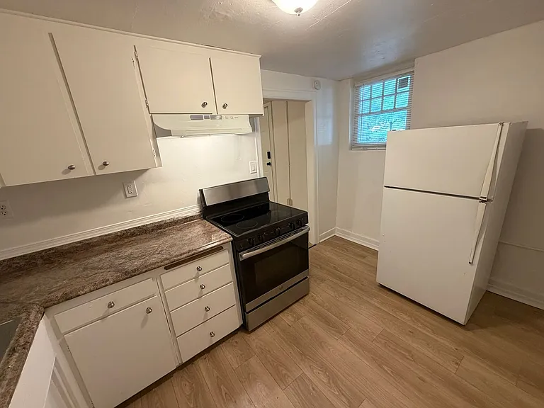 1828 West 9th — Photo 7