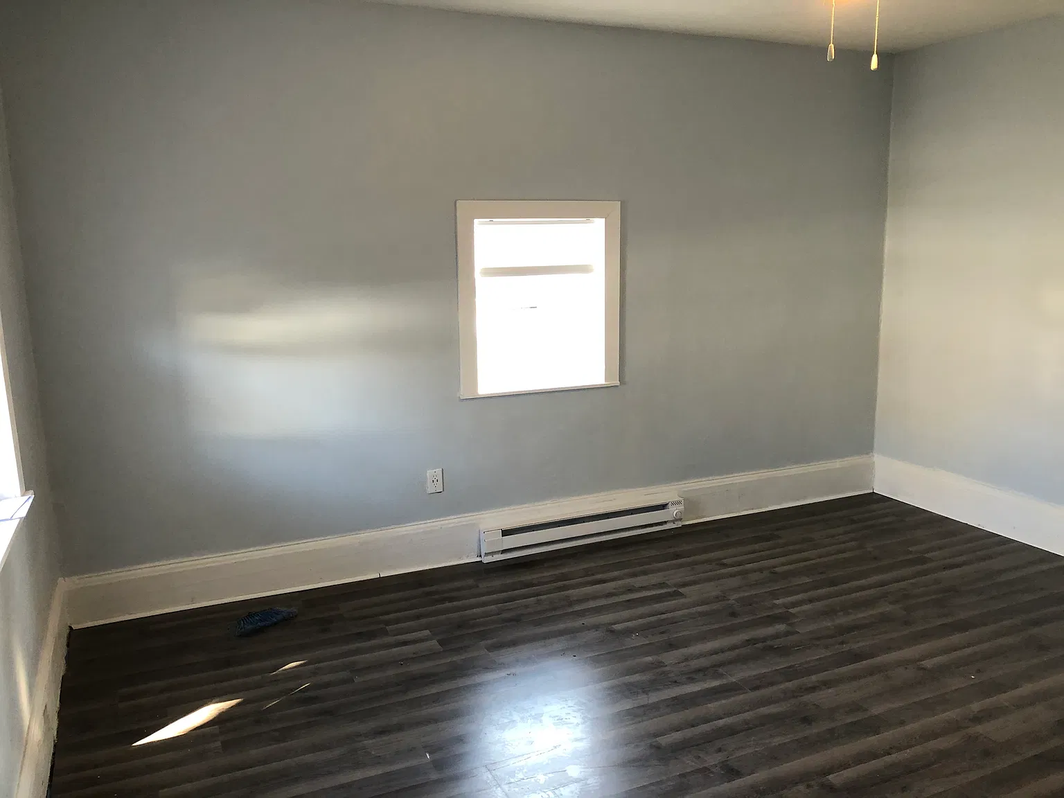 3 bed, 1300 sqft, $950 — Photo 4