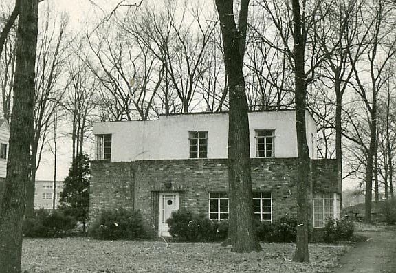 1934