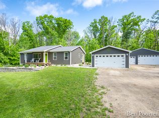 20192 Gates Rd, Howard City, MI 49329