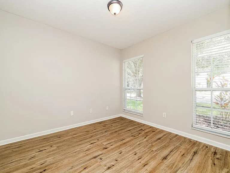 10422 Hunters Haven Blvd — Photo 11