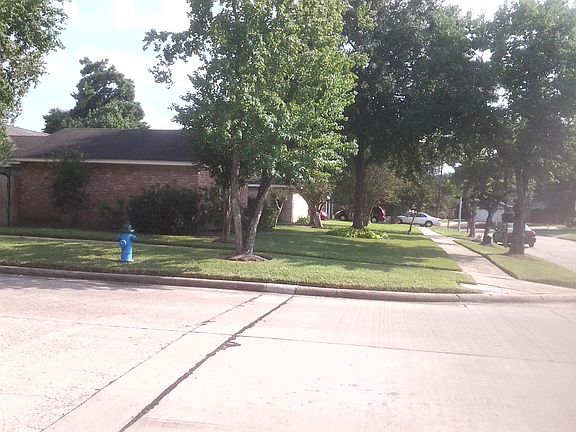 4th image of 11214 Loyola Dr