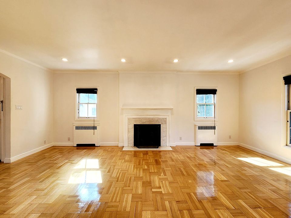 1st image of 135 Arroyo Ct #3