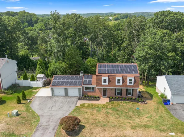 12337 Dancrest Dr, Clarksburg, MD 20871