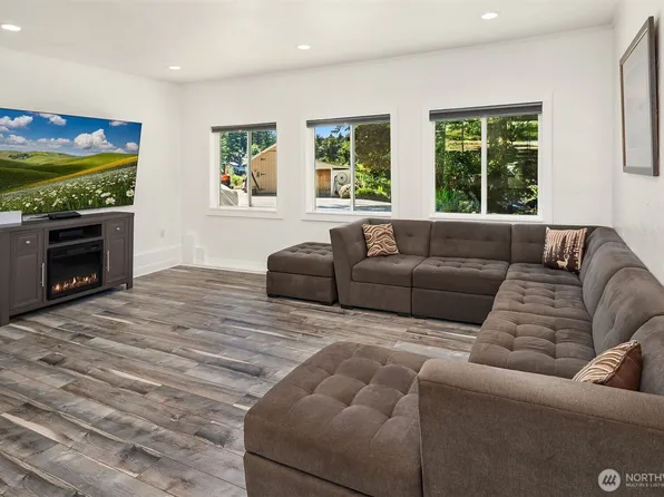 16530 237th Avenue SE, Issaquah, WA 98027