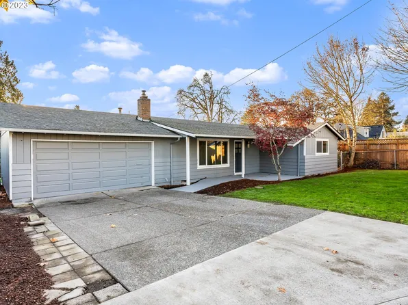 19017 Howell St, Gladstone, OR 97027