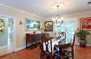 3rd image of 121 Balflour Dr