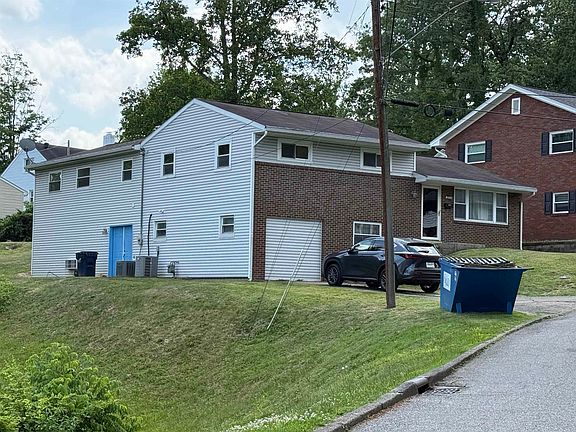 2nd image of 2534 Oaklawn Ct