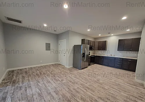 16 S Frederick Ave Photo 1