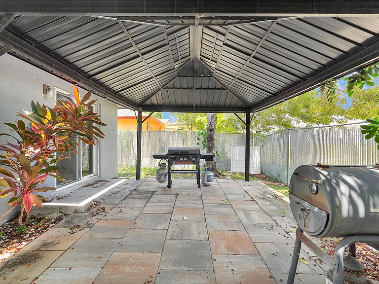 520 N Southridge Rd — Photo 25
