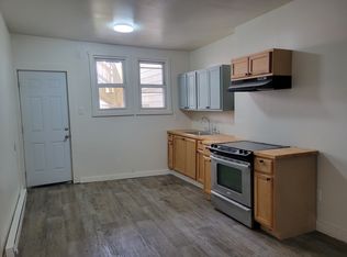 955 Chestnut St #C, Kulpmont, PA 17834