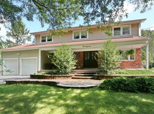 118 Smith Hill Rd, Airmont, NY 10952