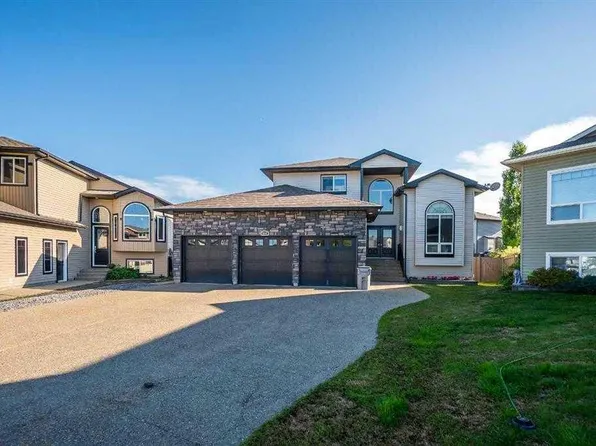 8649 NE 118th Ave, Grande Prairie, AB T8X 0H4