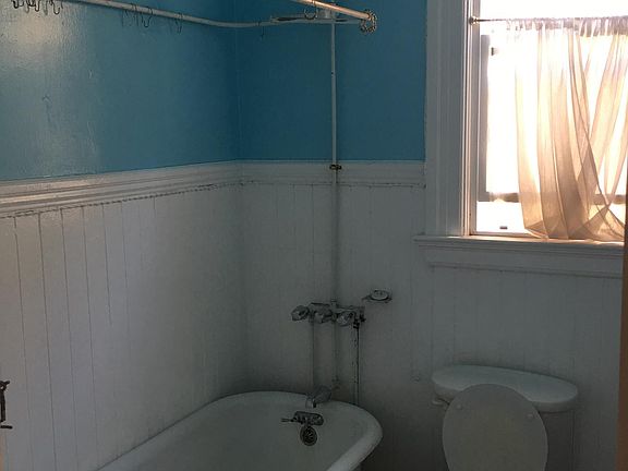 2nd image of 79 Brosnan St