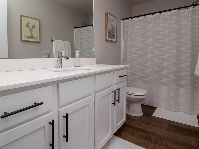upstairs full bath