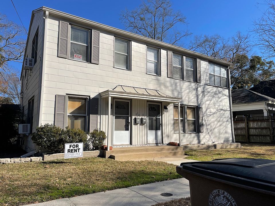 Front of Duplex facing Gladys Avenue near Dauphin Street at Houston Street