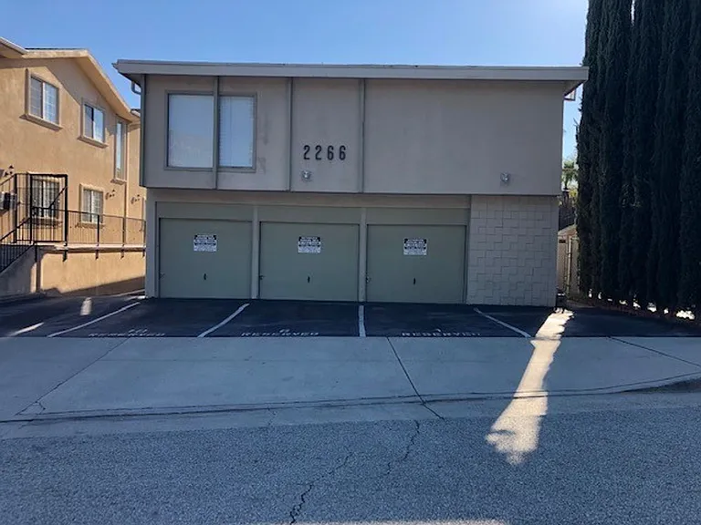 2266 Del Mar — Photo 2