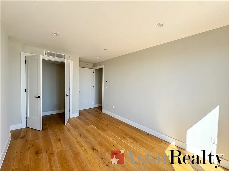 30-85 31st St #5D — Photo 16