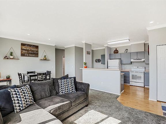 5th image of 22855 E Country Vista Dr Unit 425