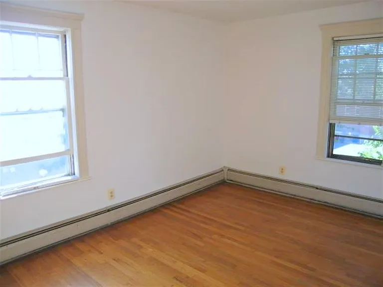 79 Clarendon Ave #1 — Photo 6