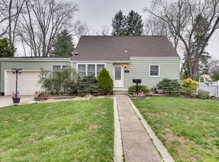 16 Richard Rd, East Brunswick, NJ 08816