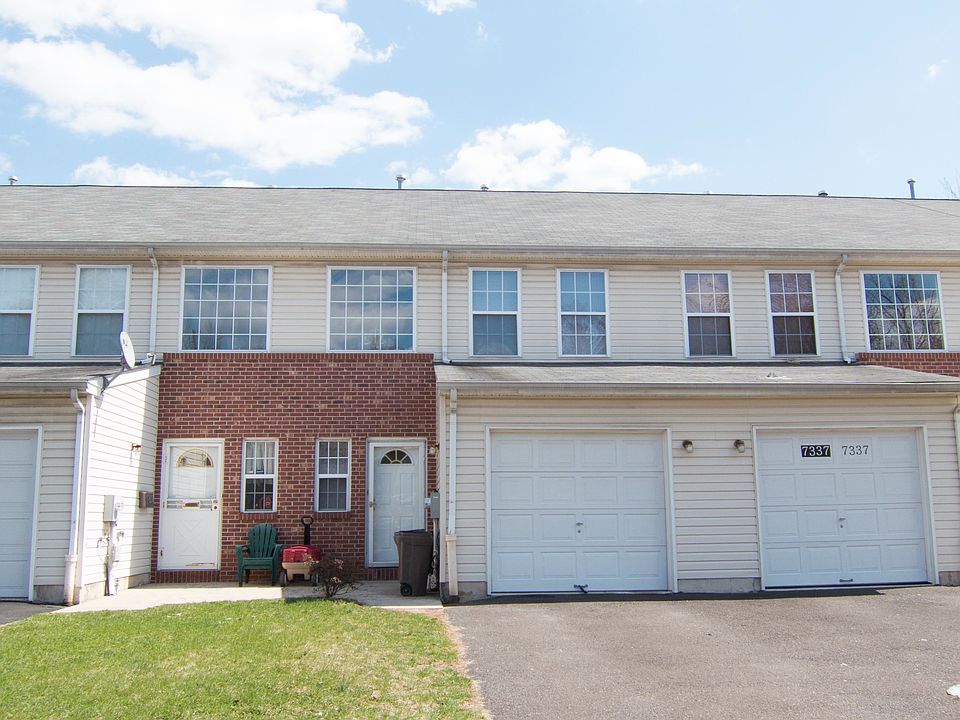 1st image of 7339 Rockwell Ave