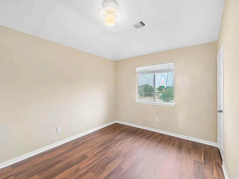10003 Lynette Falls Dr — Photo 38