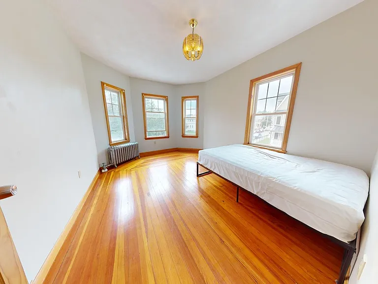 27 Princeton St #2 — Photo 18
