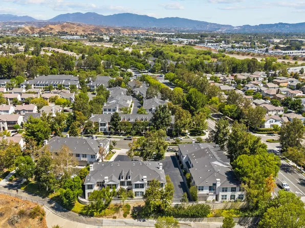 24136 Victoria Ln Unit 23, Santa Clarita, CA 91355