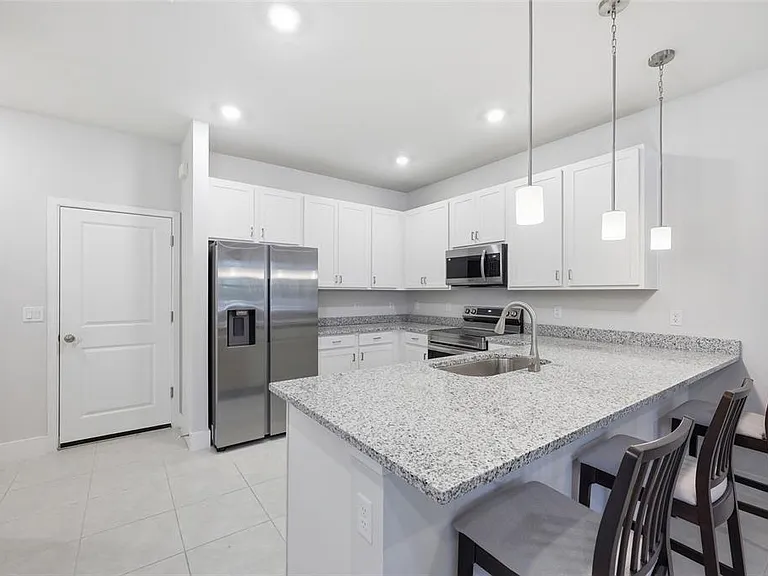6917 Five Oaks Dr — Photo 13